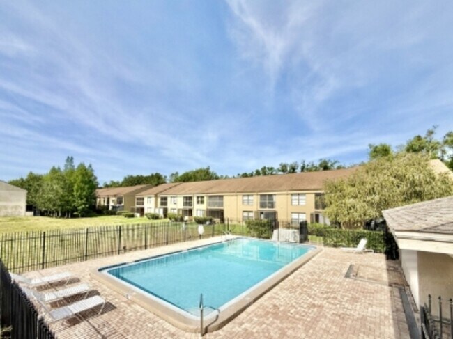 Building Photo - 5143 Puritan Cir