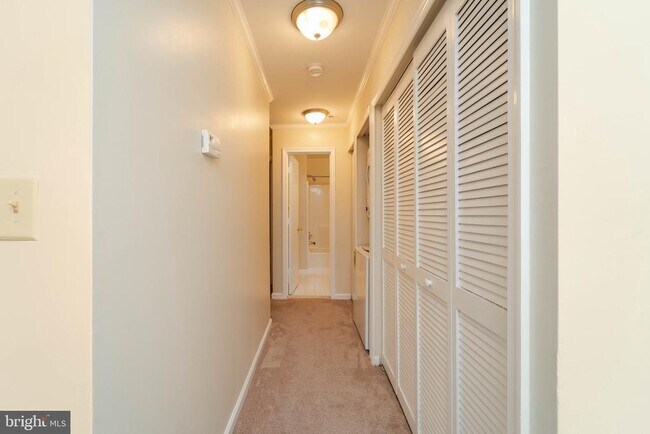 Building Photo - 75 Fern Oak Cir