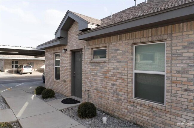 Building Photo - 403 Teague Ave