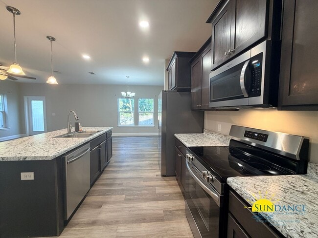 Building Photo - Gorgeous 4 Bedroom Home in Shiloh Place