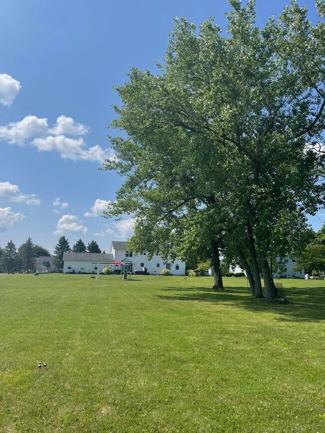 Building Photo - 9212 Lapp Rd