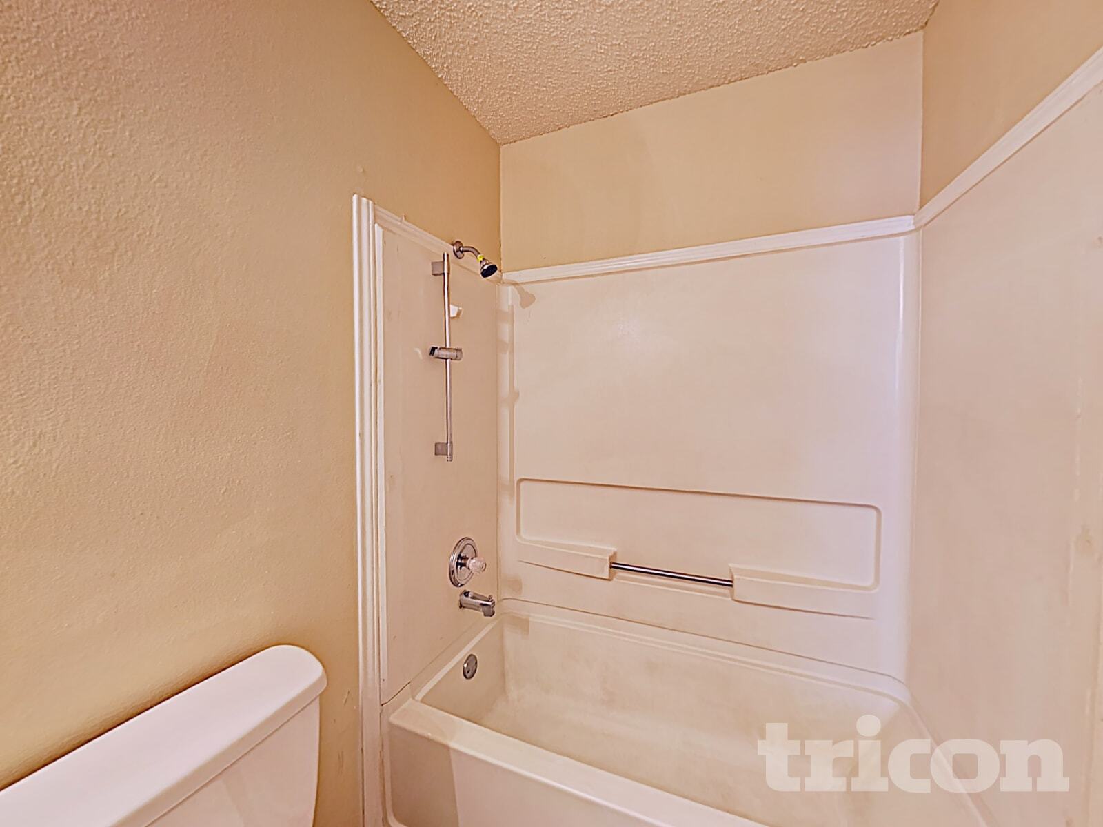 Building Photo - 8015 Chestnut Barr Dr