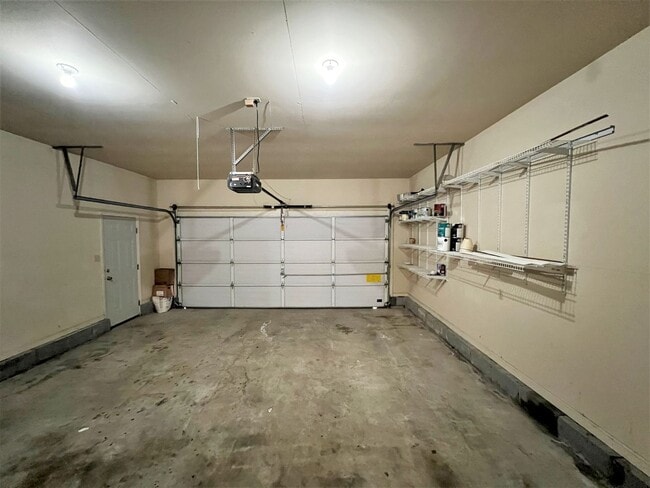 Building Photo - 10025 Highgate Cir