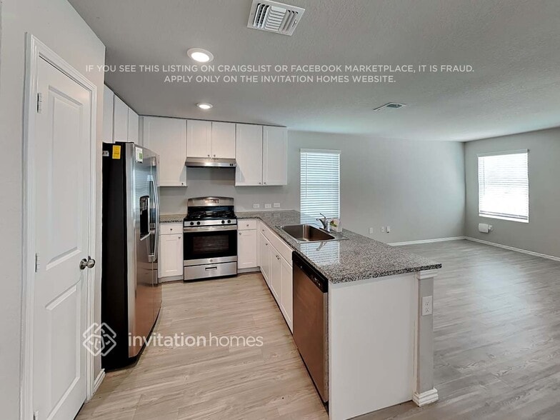 Building Photo - 5525 Verdugos Pl