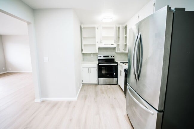 Building Photo - 1440 Myrtle Avenue