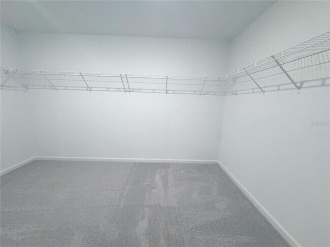 Building Photo - 2362 McKinley Dr