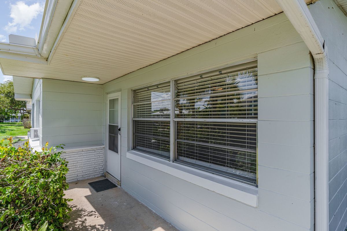 Building Photo - 122 Niemira Ave