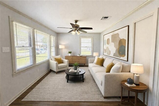 Building Photo - 628 Radiance Ave