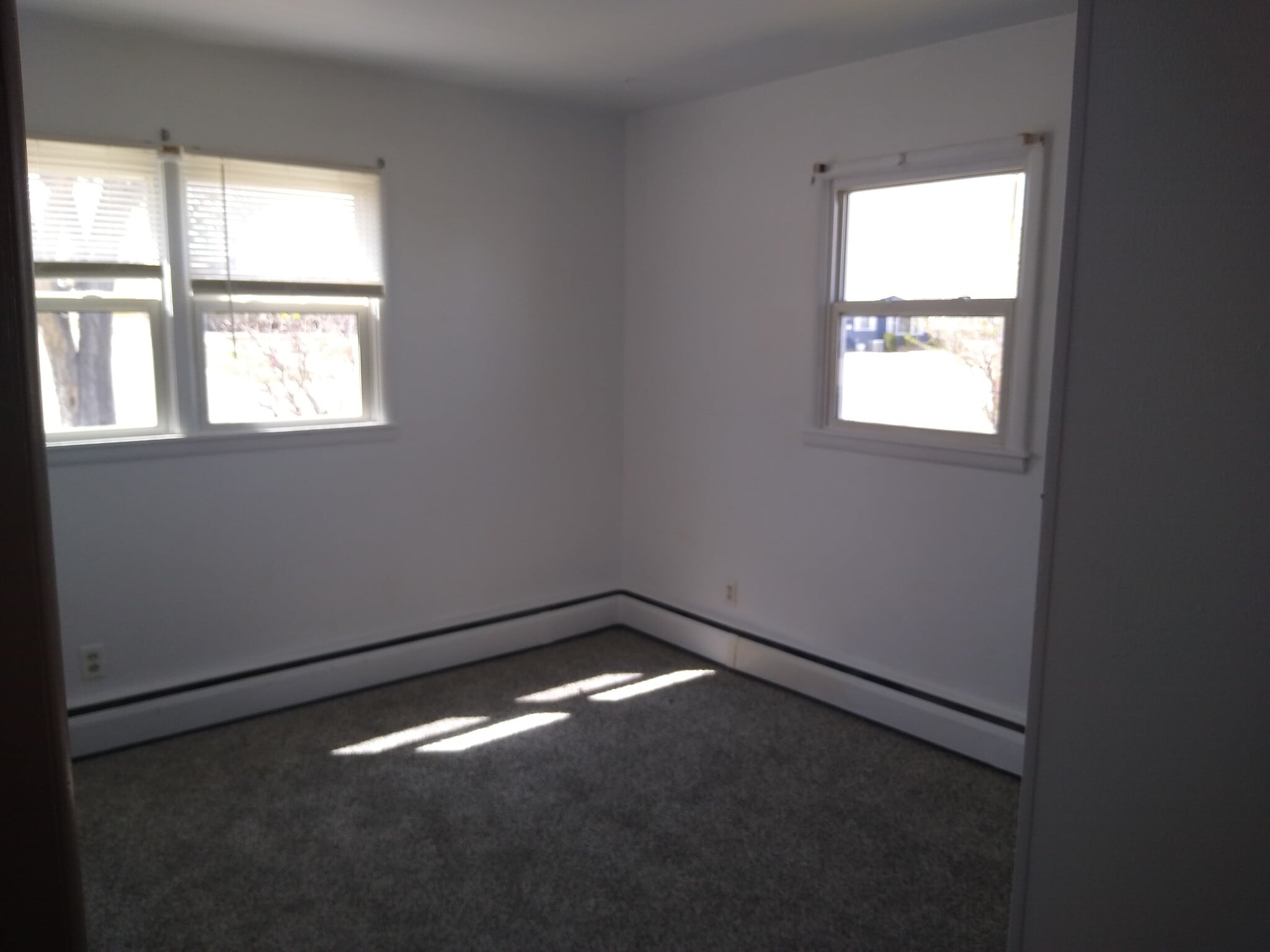 Building Photo - 3302 Grandview Dr