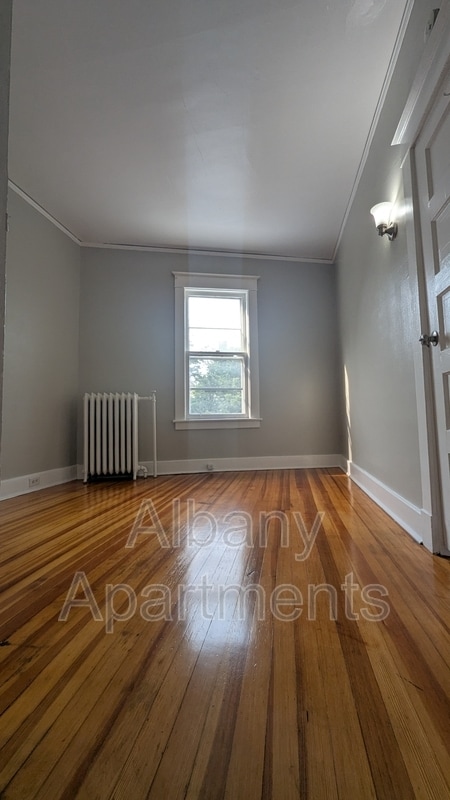 Building Photo - 418 Delaware Ave