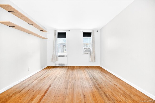 Building Photo - 770 Bronx River Rd