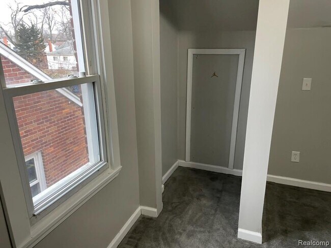 Building Photo - 19803 Santa Rosa Dr