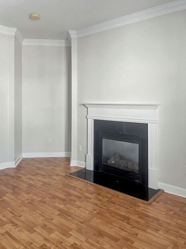 Building Photo - Desirable 2 bedroom 2.5 bathroom home in Tarrant Trace neighborhood!