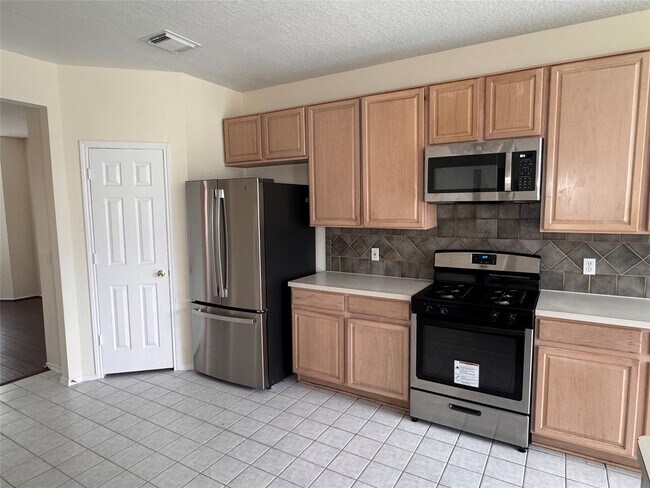 Building Photo - 11011 Hunting Path Ct