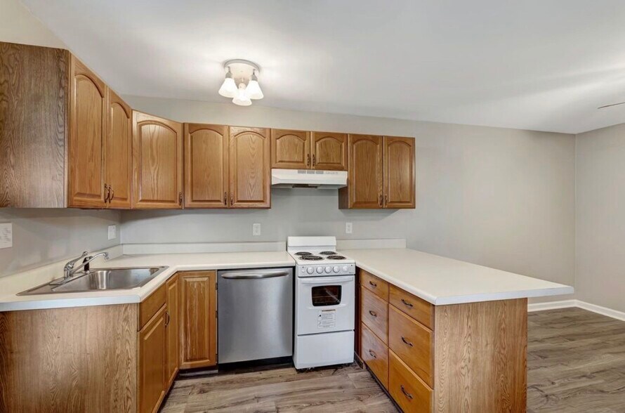 Building Photo - 1612 Celebration Way