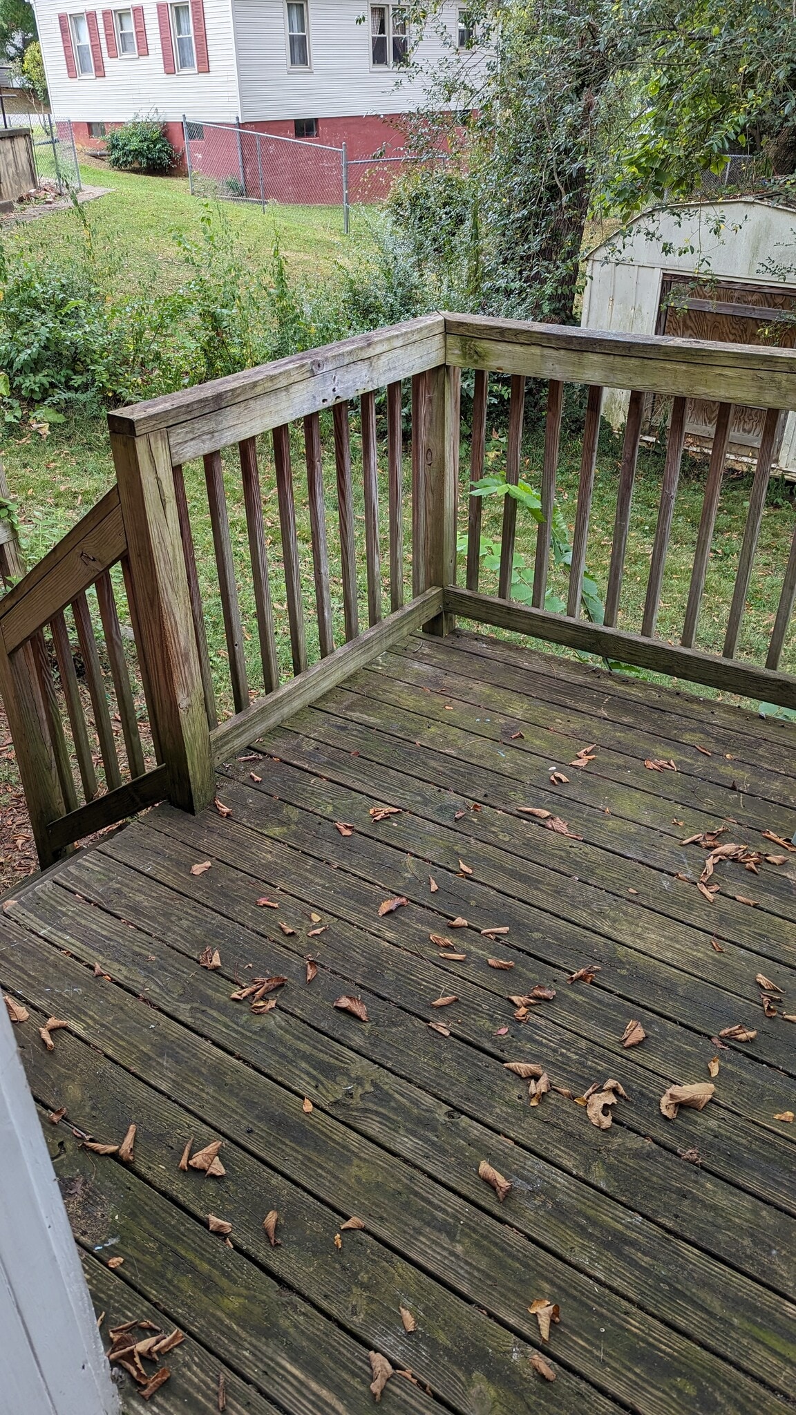 Back deck with stairs on the left - 1208 Preston St