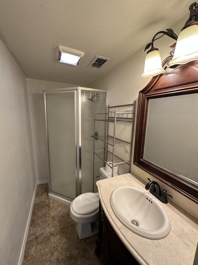 Building Photo - First Months Free! Four Bedroom in Tech Te...