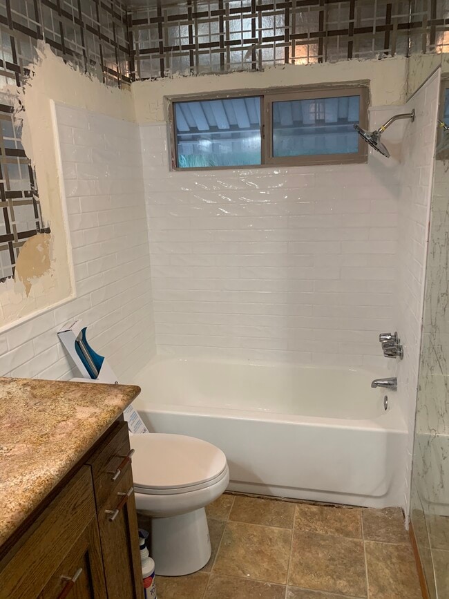 Brand new tub with fixtures - 1914 W Alameda Ave
