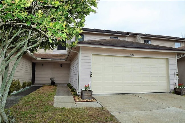 Building Photo - 4149 Hidden Branch Dr N