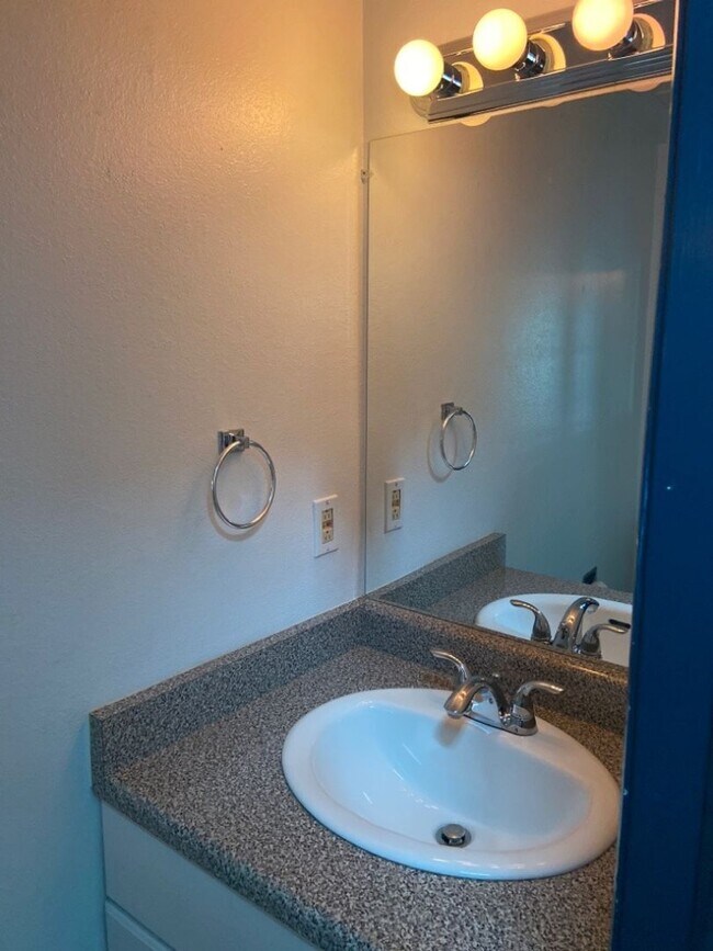 Building Photo - 2930 Rams Ln