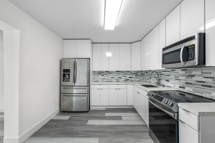 Building Photo - 2433 NW 97th St