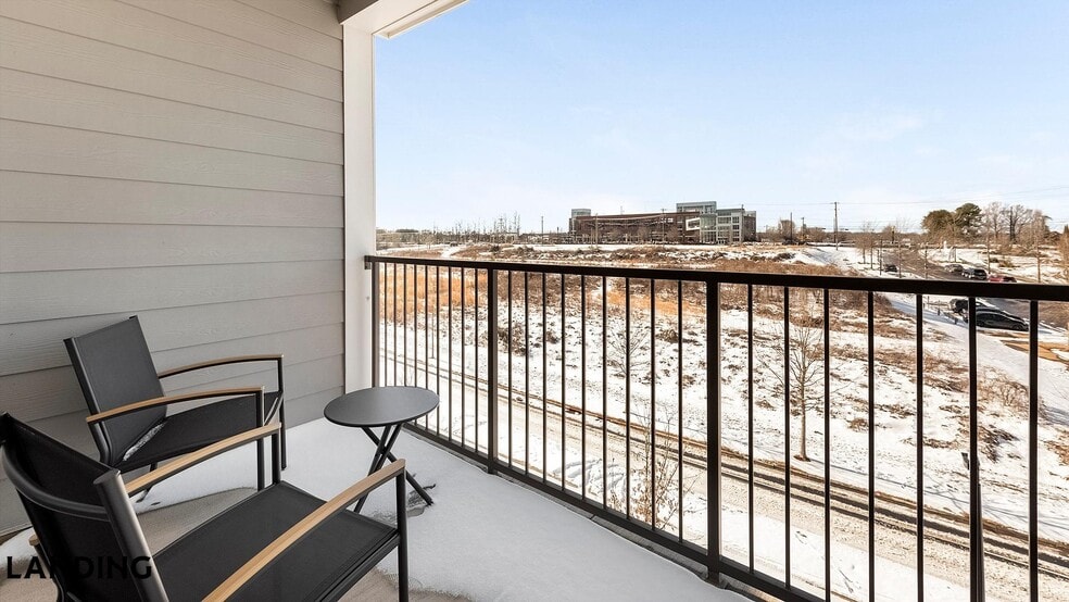 Building Photo - 5340 Periwinkle Hl Ave