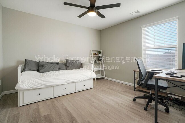 Building Photo - 27837 E 9th Ln