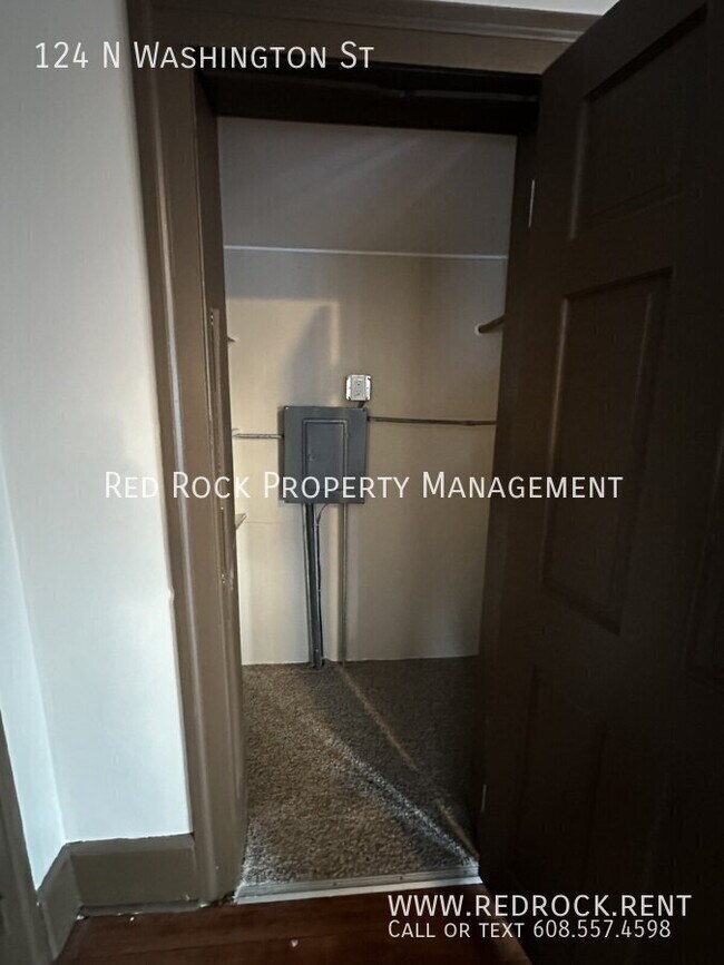 Building Photo - 124 N Washington St