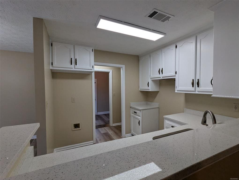 Building Photo - 6885 Brownwood Ln