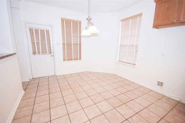 Building Photo - 310 Watercrest Harbor Ln