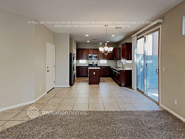 Building Photo - 1507 S Colt Dr