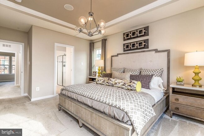 Building Photo - 3437 10th Pl SE