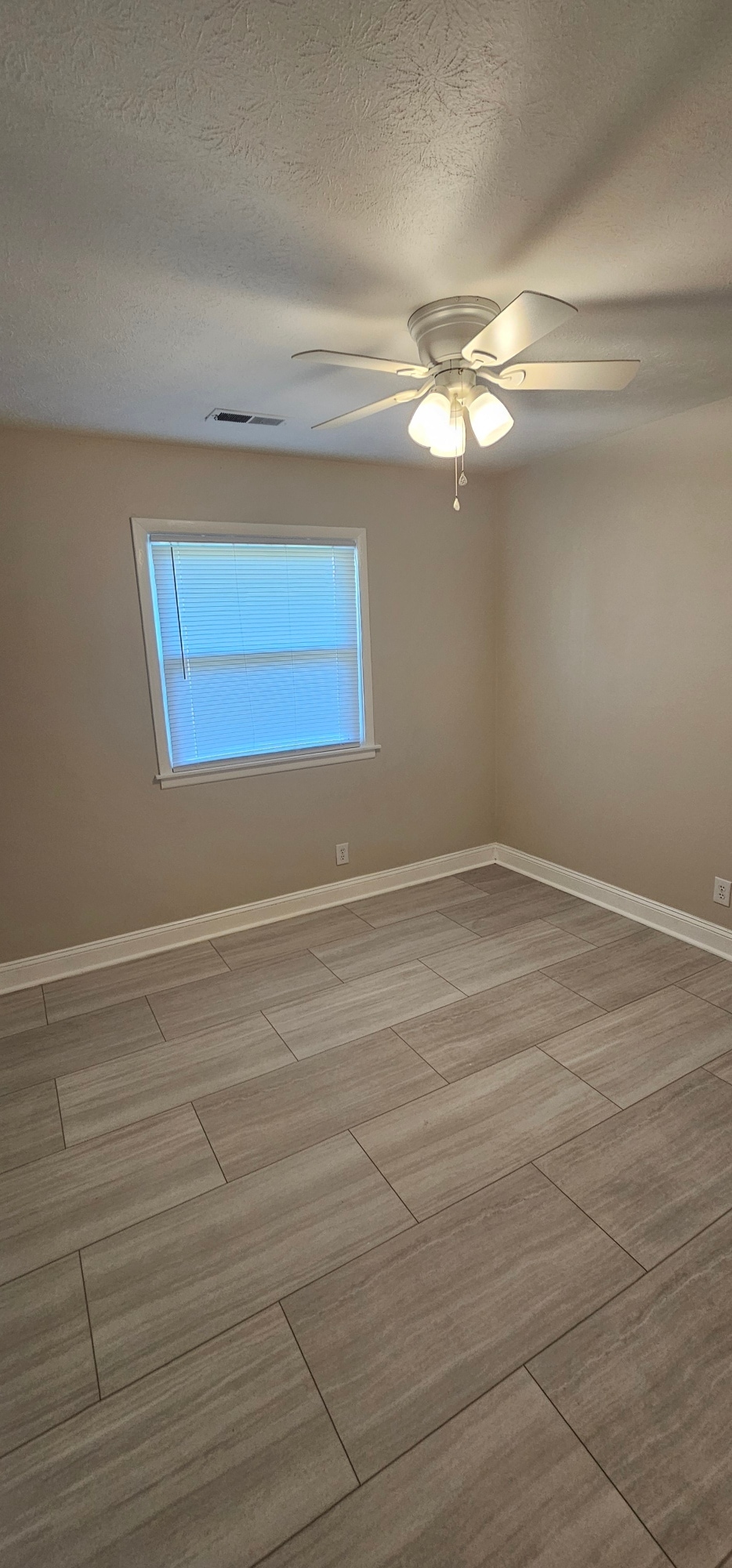 Building Photo - 5207 Mansfield Ln