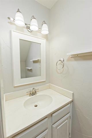 Building Photo - 5000 Cedar Springs Rd