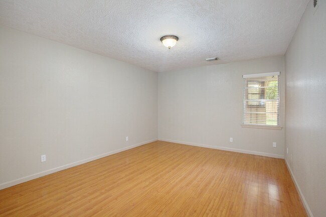 Building Photo - 10825 Long Shadow Ln