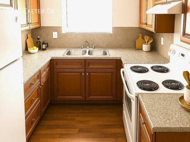 Building Photo - 2137 Exeter Dr