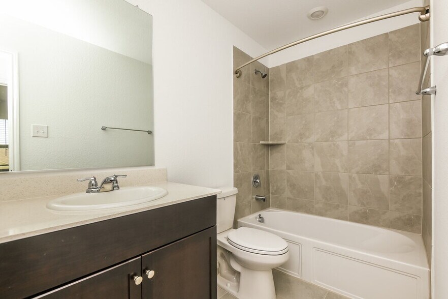 Building Photo - 8629 Mount Evans Ct