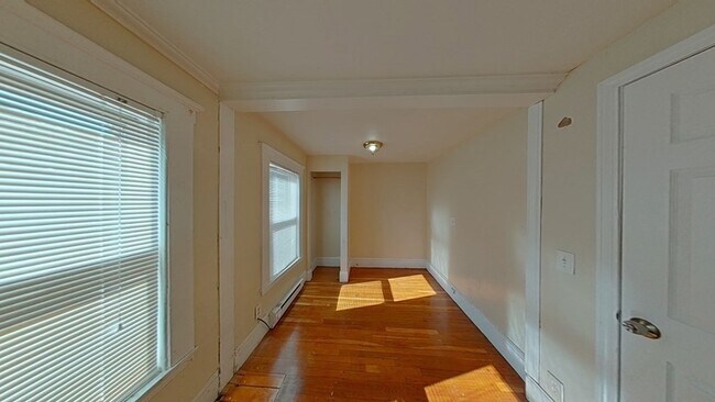 Building Photo - 17 Marcella St