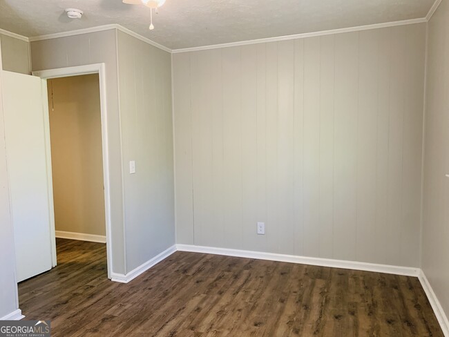 Building Photo - 139 Jack Russell Rd