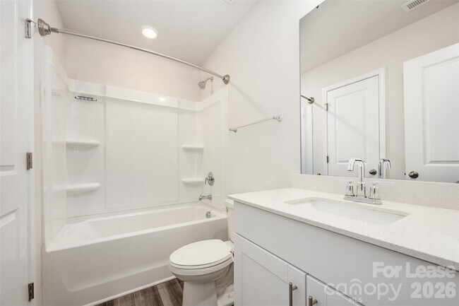 Building Photo - 1108 Harland St