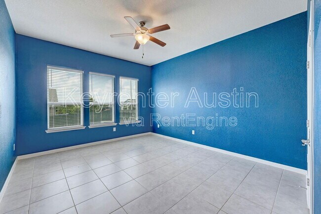 Building Photo - 9901 Dalliance Ln