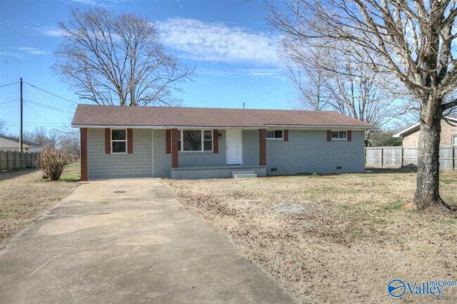 Primary Photo - 15651 Eastep Rd