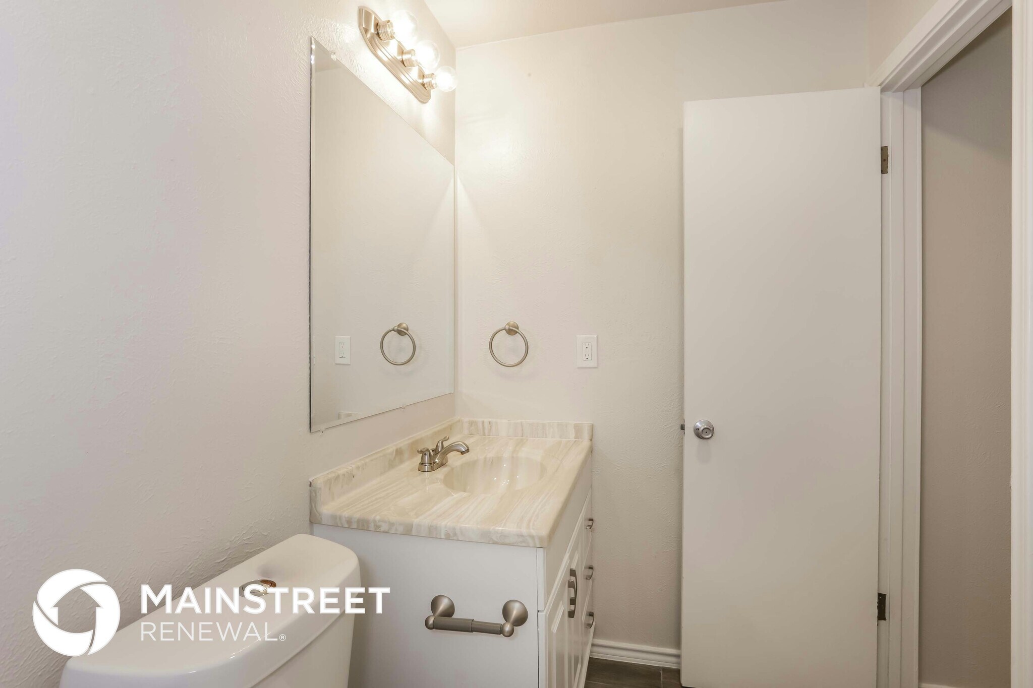 Building Photo - 603 Woodcrest Way