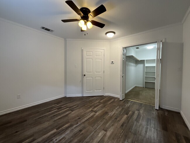 Building Photo - 403 Vz County Rd 3613