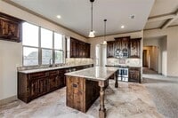Building Photo - 100 Manor Ln