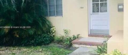 Building Photo - 1014 E Ponce De Leon Blvd