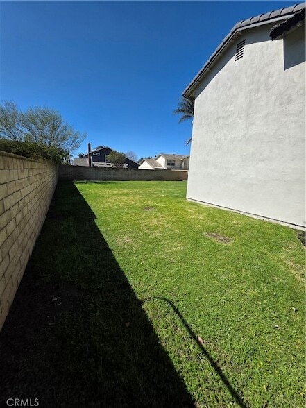 Building Photo - 13436 Cypress Ave