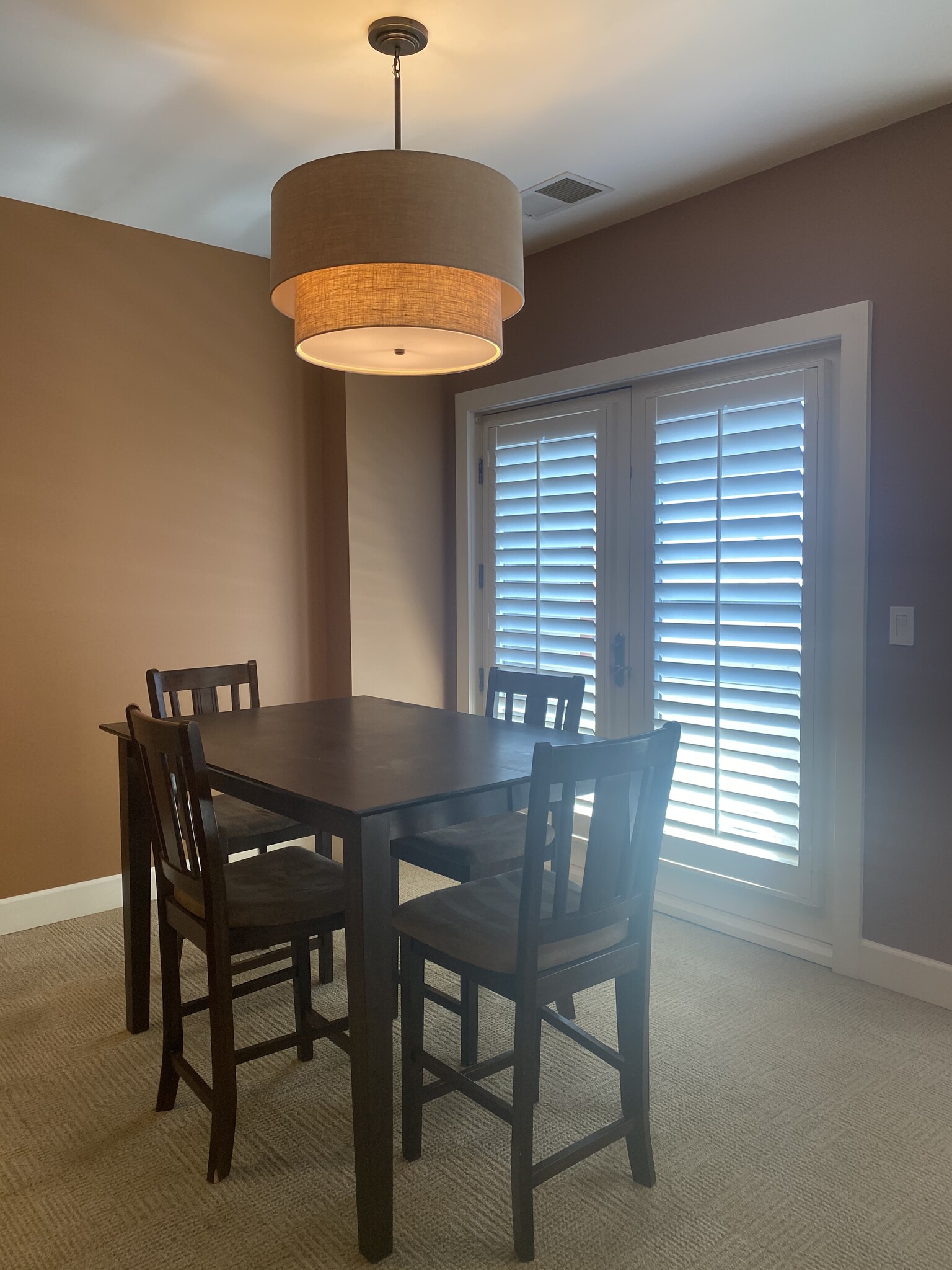 Diningroom and French doors to the balcony - 1630 N Clarkson St