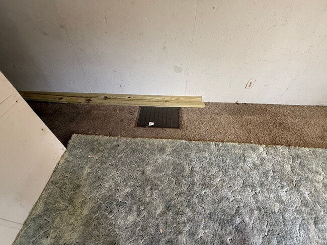 Building Photo - 3840 US-17