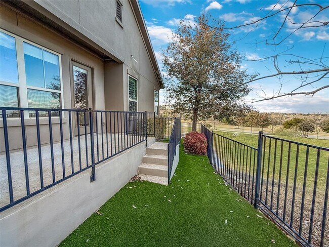 Building Photo - 116 Beneteau Dr